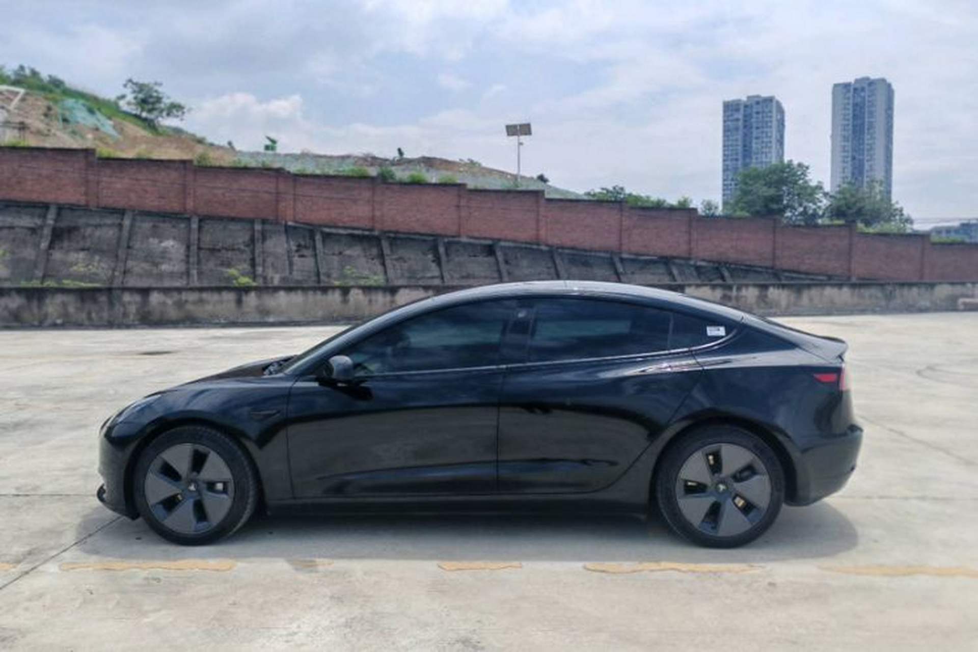 Used Tesla Model 3 2022 Rear-Wheel-Drive Version Exterior 6