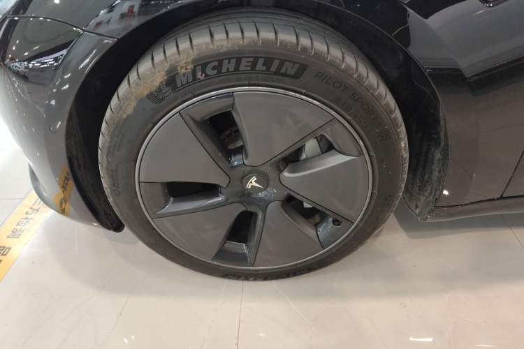 Used Tesla Model 3 2022 Rear-Wheel-Drive Version Exterior 7
