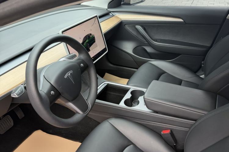 Used Tesla Model 3 2022 Rear-Wheel-Drive Version Exterior 9