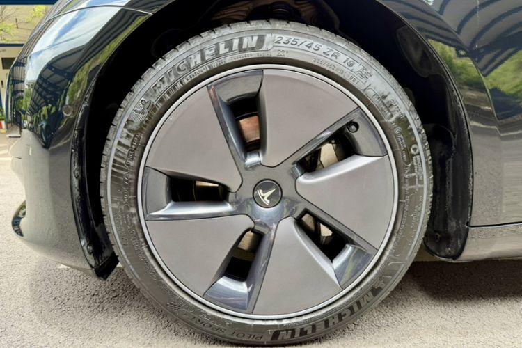 Used Tesla Model 3 2022 Rear-Wheel-Drive Version Exterior 9