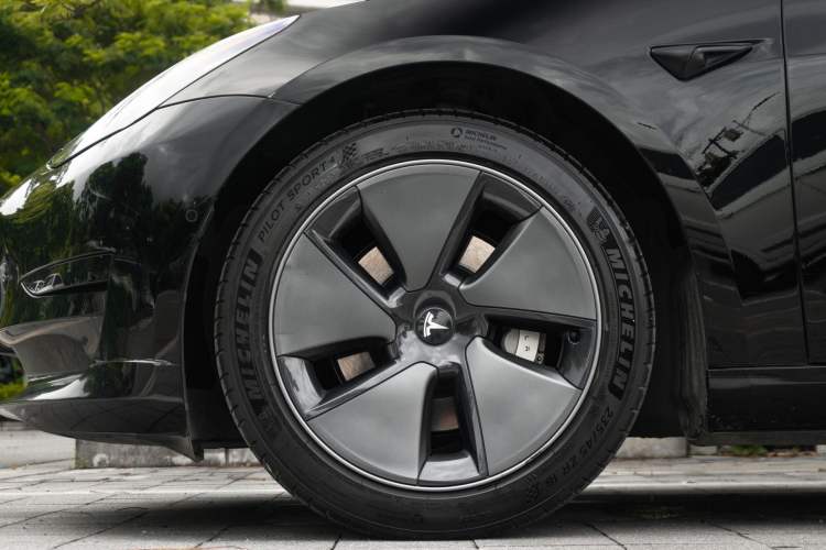 Used Tesla Model 3 2022 Rear-Wheel-Drive Version Exterior 9