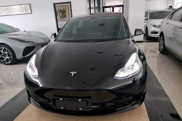 Used Tesla Model 3 2022 Rear-Wheel-Drive Version Front
