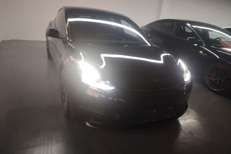 Used Tesla Model 3 2022 Performance High-Performance All-Wheel-Drive Version Front