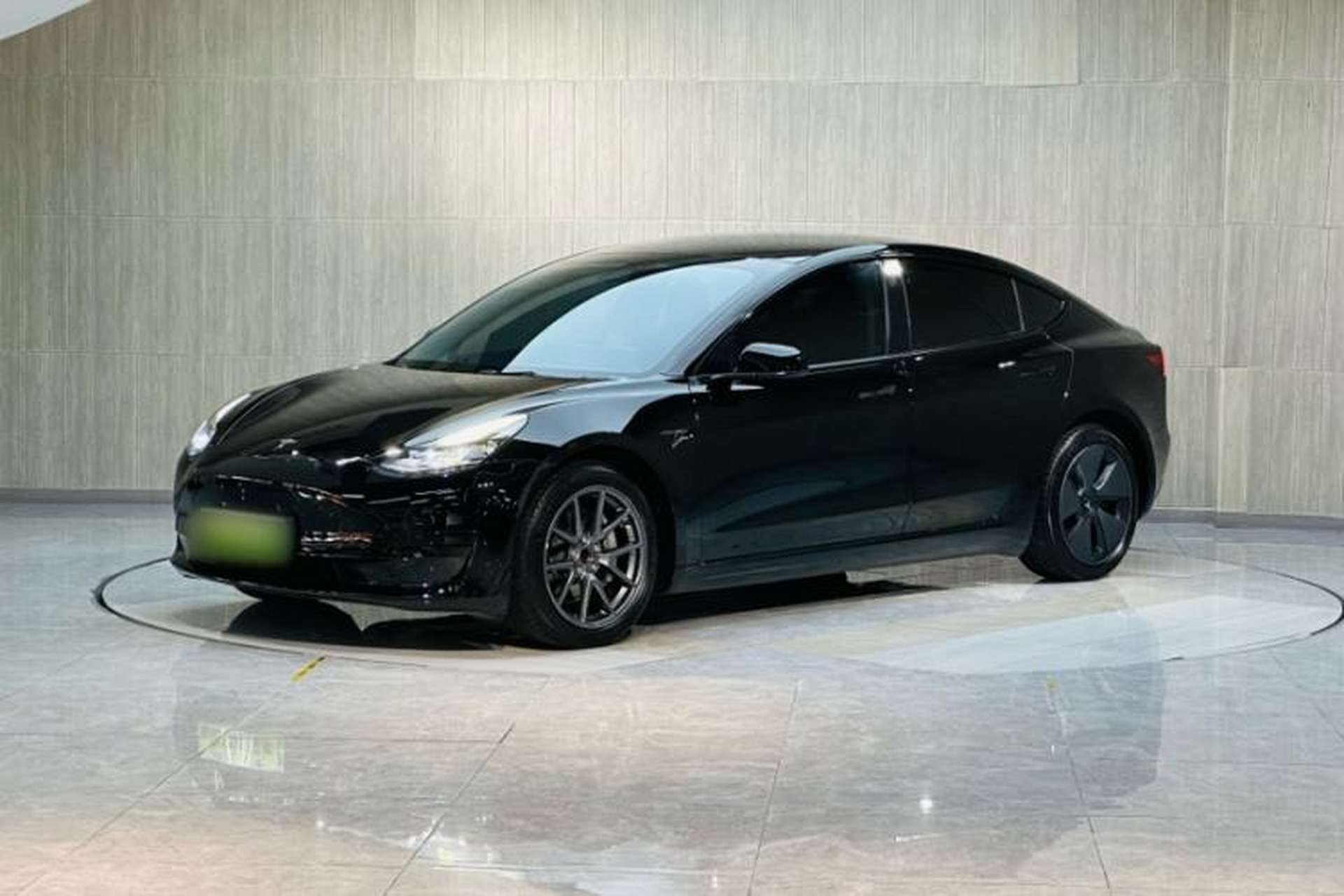 Used Tesla Model 3 2022 Rear-Wheel-Drive Version Front Left 45 Deg