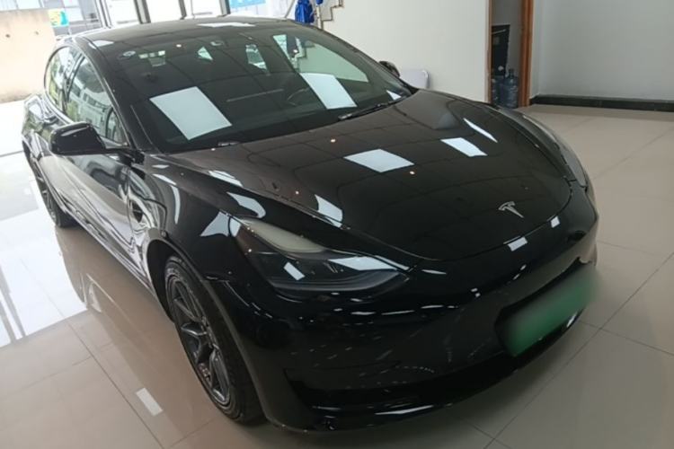 Used Tesla Model 3 2022 Rear-Wheel-Drive Version Front Right 45 Deg