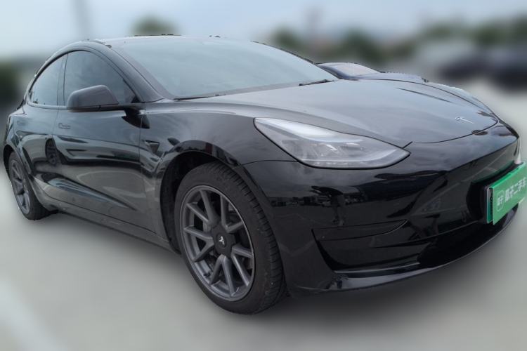 Used Tesla Model 3 2022 Rear-Wheel-Drive Version Front Right 45 Deg