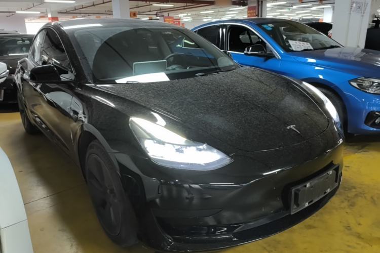 Used Tesla Model 3 2022 Rear-Wheel-Drive Version Front Right 45 Deg