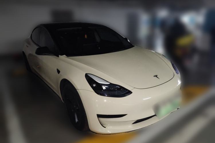 Used Tesla Model 3 2022 Rear-Wheel-Drive Version Front Right 45 Deg