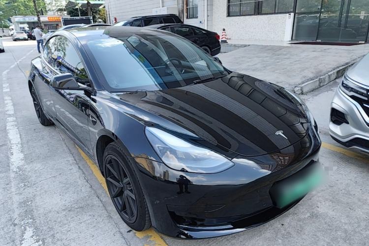 Used Tesla Model 3 2022 Rear-Wheel-Drive Version Front Right 45 Deg