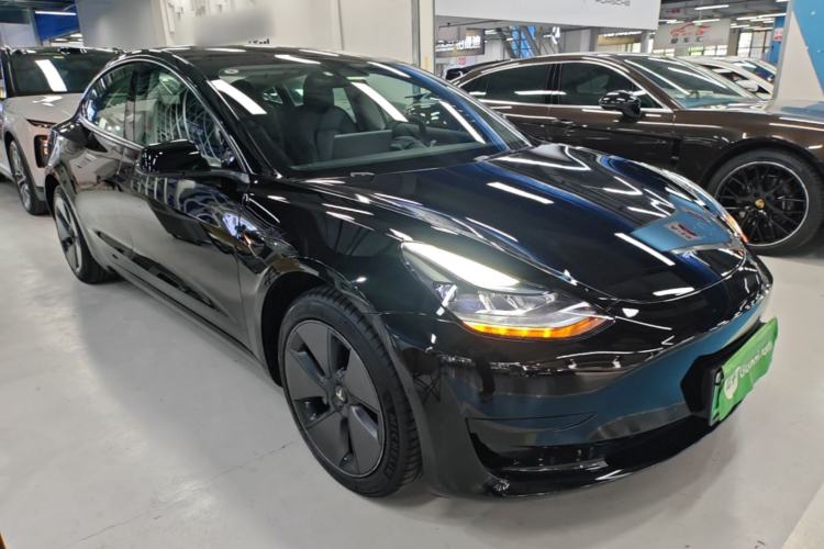 Used Tesla Model 3 2022 Rear-Wheel-Drive Version Front Right 45 Deg