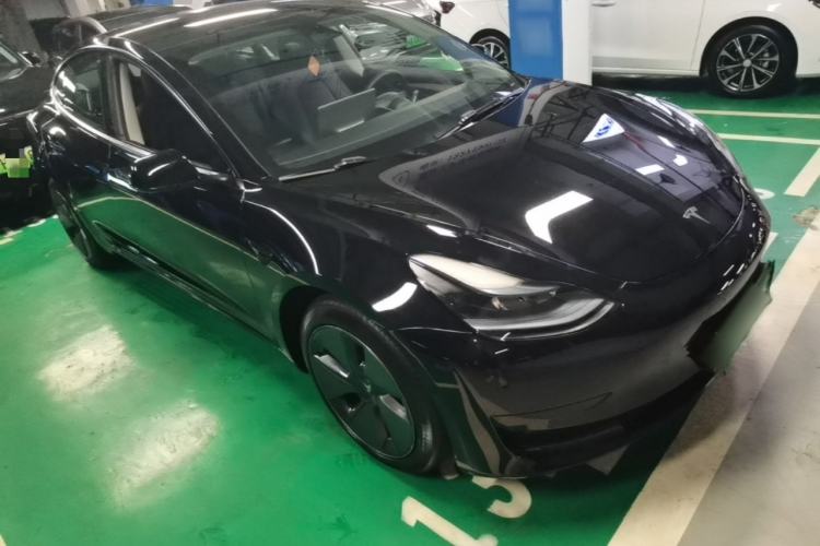 Used Tesla Model 3 2022 Rear-Wheel-Drive Version Front Right 45 Deg