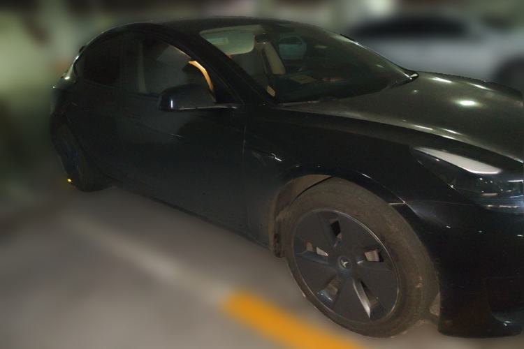 Used Tesla Model 3 2022 Rear-Wheel-Drive Version Front Right 45 Deg