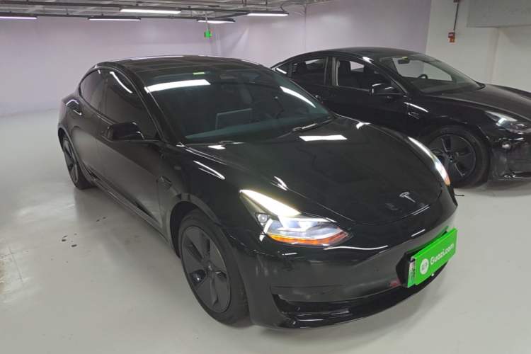 Used Tesla Model 3 2022 Rear-Wheel-Drive Version Front Right 45 Deg