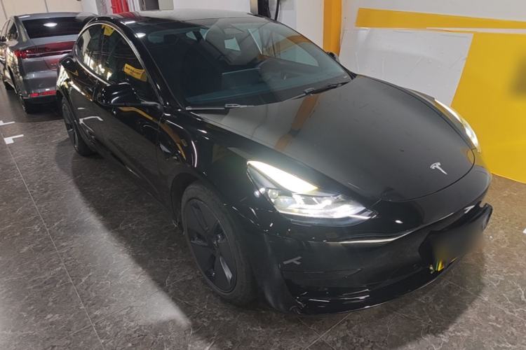 Used Tesla Model 3 2022 Rear-Wheel-Drive Version Front Right 45 Deg