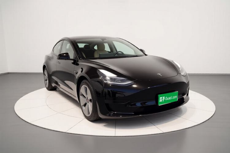 Used Tesla Model 3 2022 Rear-Wheel-Drive Version Front Right 45 Deg