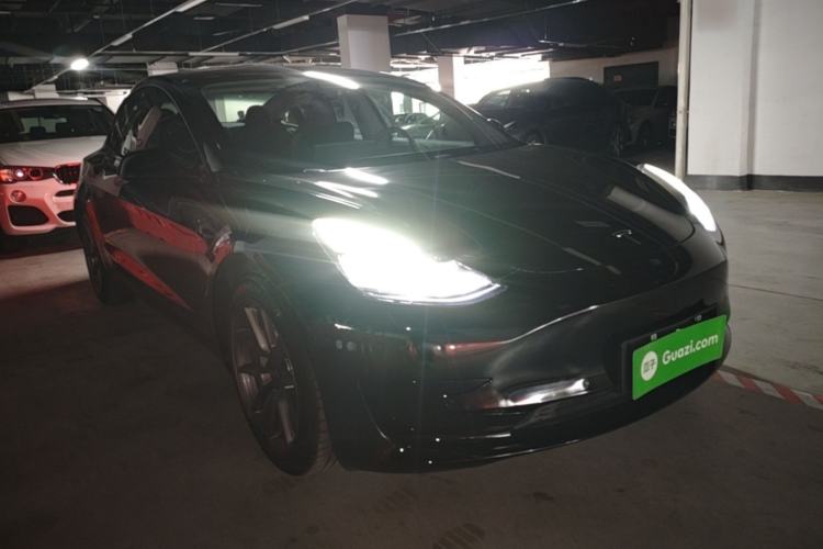 Used Tesla Model 3 2022 Rear-Wheel-Drive Version Front Right 45 Deg