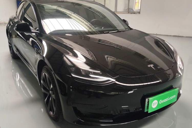 Used Tesla Model 3 2022 Rear-Wheel-Drive Version Front Right 45 Deg
