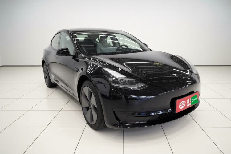 Used Tesla Model 3 2022 Rear-Wheel-Drive Version Front Right 45 Deg
