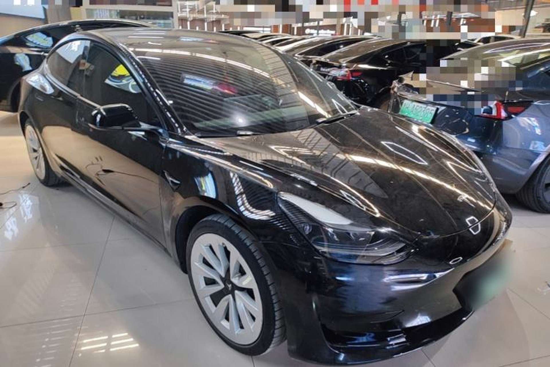 Used Tesla Model 3 2022 Rear-Wheel-Drive Version Front Right 45 Deg