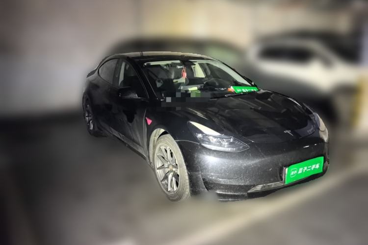 Used Tesla Model 3 2022 Rear-Wheel-Drive Version Front Right 45 Deg