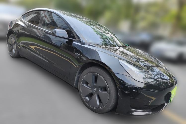 Used Tesla Model 3 2022 Rear-Wheel-Drive Version Front Right 45 Deg