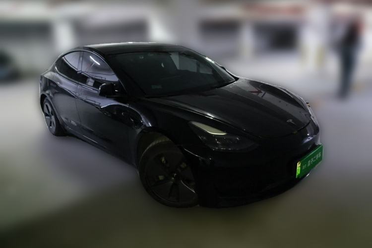 Used Tesla Model 3 2022 Rear-Wheel-Drive Version Front Right 45 Deg