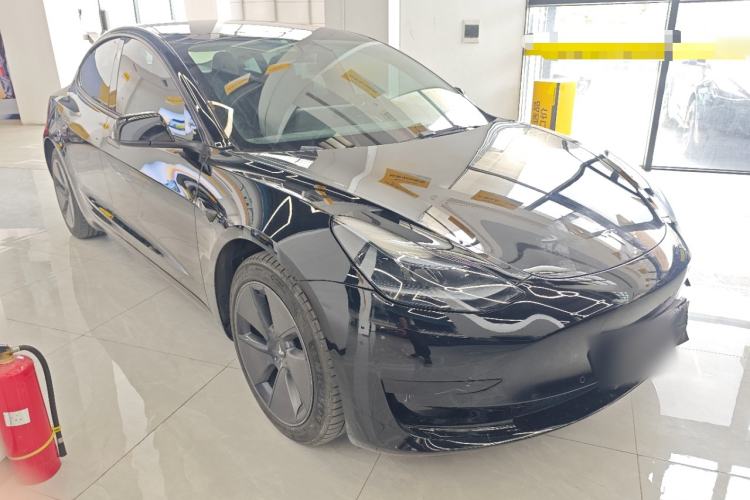 Used Tesla Model 3 2022 Rear-Wheel-Drive Version Front Right 45 Deg