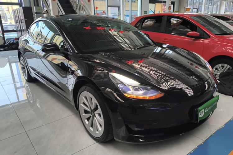 Used Tesla Model 3 2022 Rear-Wheel-Drive Version Front Right 45 Deg