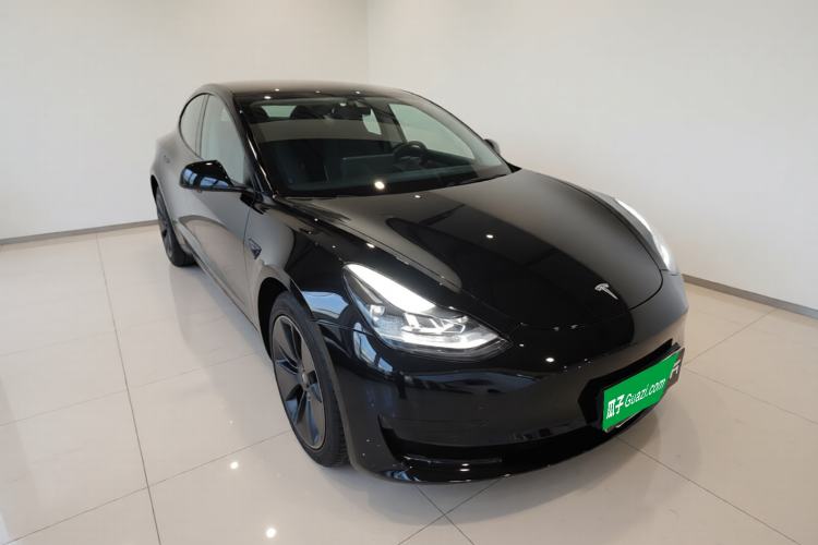 Used Tesla Model 3 2022 Rear-Wheel-Drive Version Front Right 45 Deg