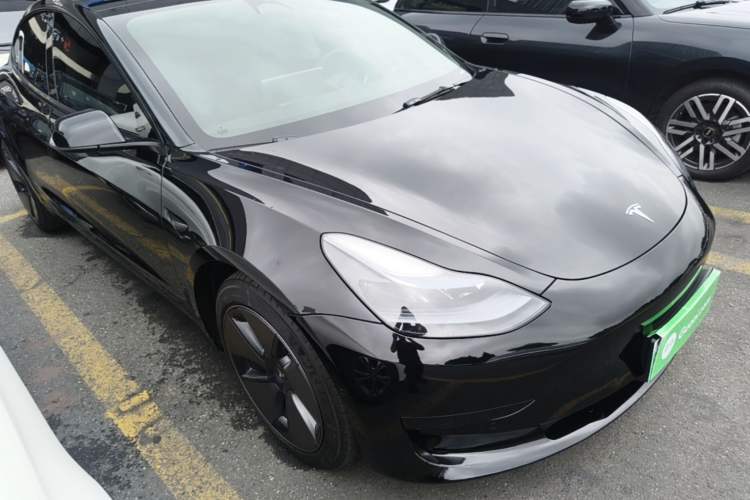 Used Tesla Model 3 2022 Rear-Wheel-Drive Version Front Right 45 Deg