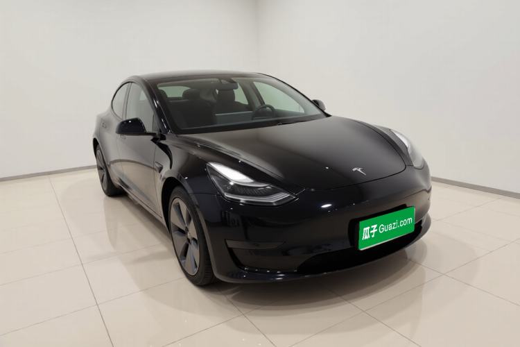 Used Tesla Model 3 2022 Rear-Wheel-Drive Version Front Right 45 Deg