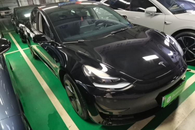 Used Tesla Model 3 2022 Rear-Wheel-Drive Version Front Right 45 Deg