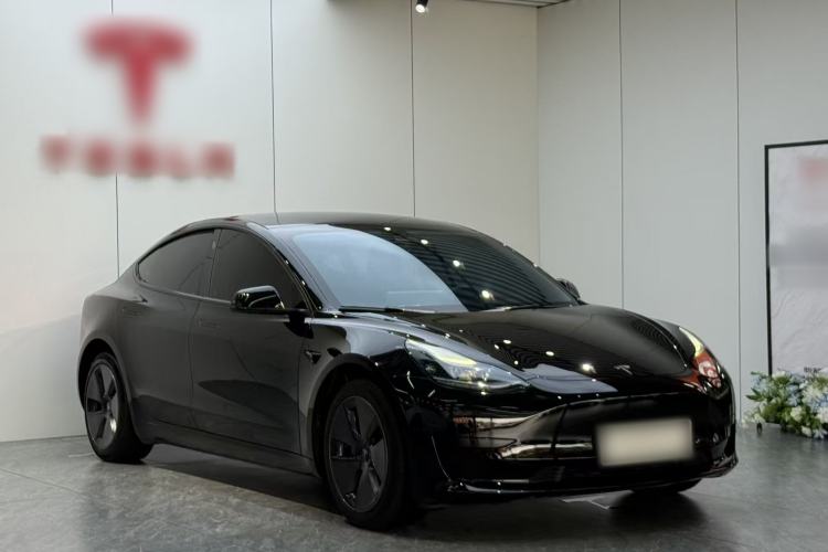 Used Tesla Model 3 2022 Rear-Wheel-Drive Version Front Right 45 Deg