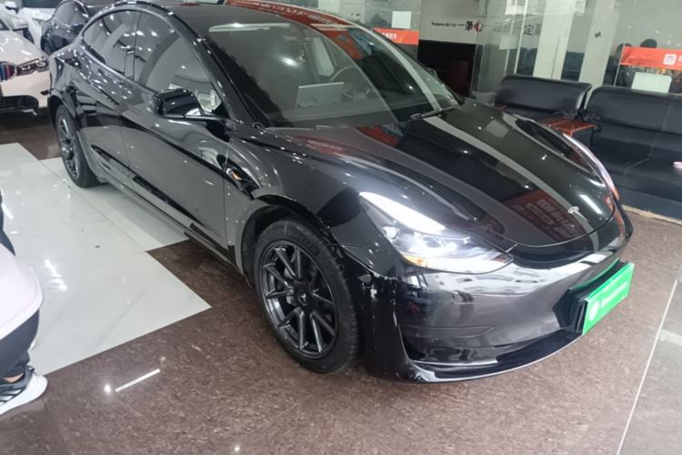 Used Tesla Model 3 2022 Rear-Wheel-Drive Version Front Right 45 Deg