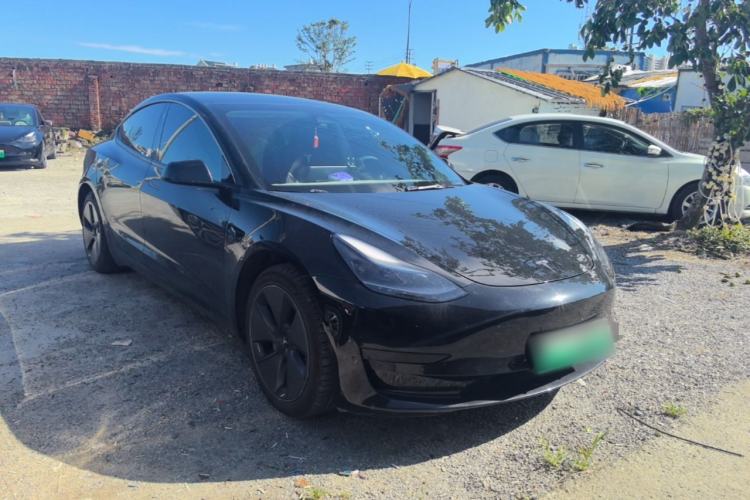 Used Tesla Model 3 2022 Rear-Wheel-Drive Version Front Right 45 Deg