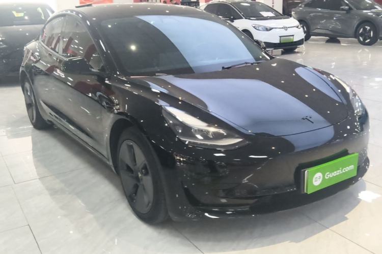 Used Tesla Model 3 2022 Rear-Wheel-Drive Version Front Right 45 Deg