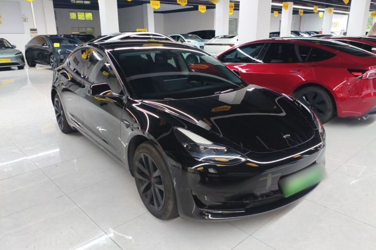 Used Tesla Model 3 2022 Rear-Wheel-Drive Version Front Right 45 Deg