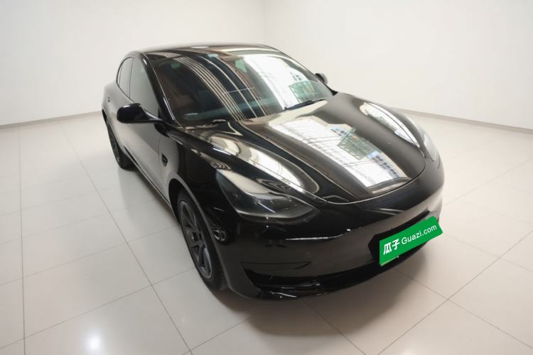 Used Tesla Model 3 2022 Rear-Wheel-Drive Version Front Right 45 Deg