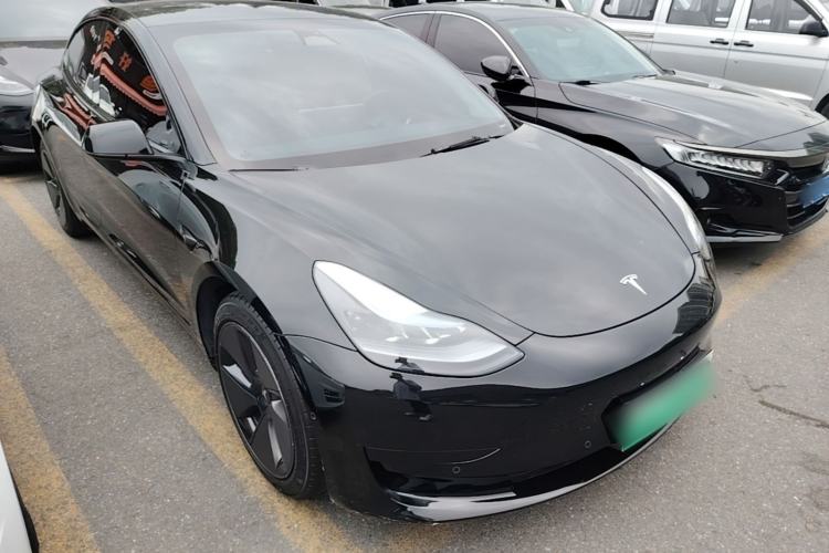 Used Tesla Model 3 2022 Rear-Wheel-Drive Version Front Right 45 Deg