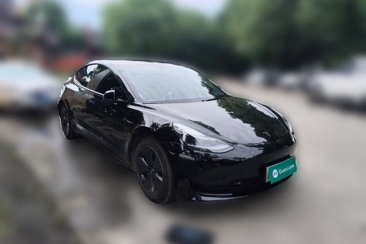 Used Tesla Model 3 2022 Rear-Wheel-Drive Version Front Right 45 Deg