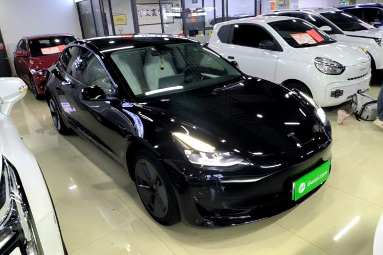 Used Tesla Model 3 2022 Rear-Wheel-Drive Version Front Right 45 Deg