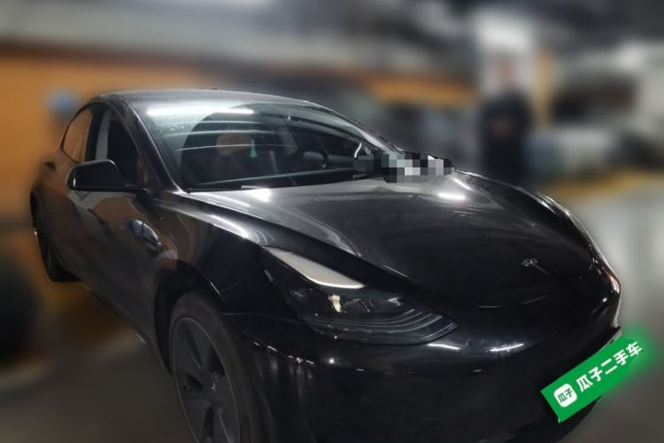 Used Tesla Model 3 2022 Rear-Wheel-Drive Version Front Right 45 Deg