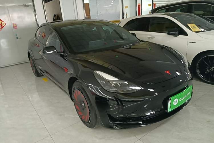 Used Tesla Model 3 2022 Rear-Wheel-Drive Version Front Right 45 Deg