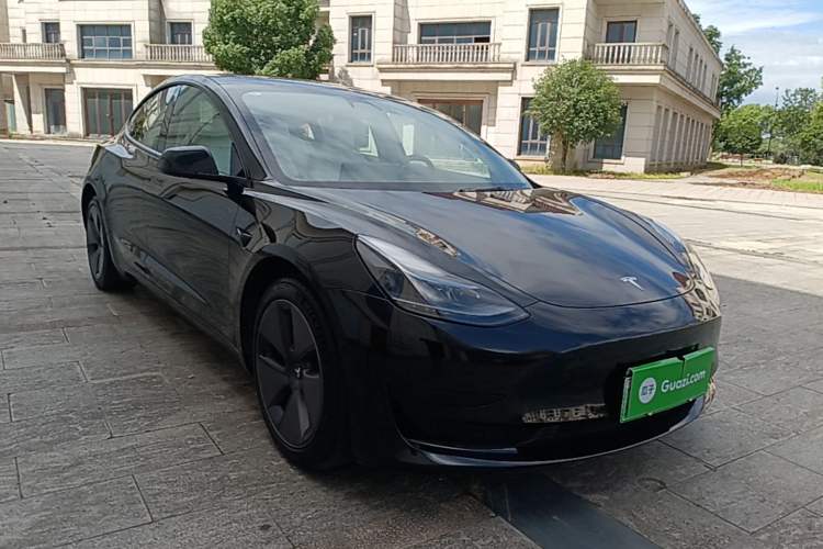Used Tesla Model 3 2022 Rear-Wheel-Drive Version Front Right 45 Deg