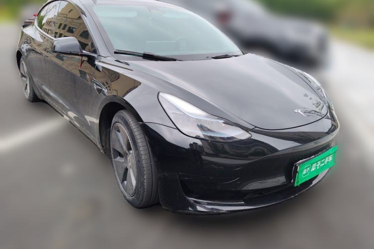 Used Tesla Model 3 2022 Rear-Wheel-Drive Version Front Right 45 Deg