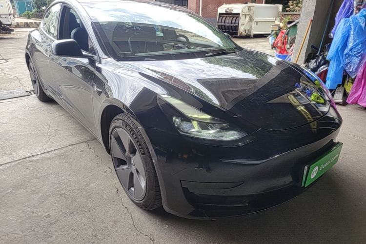 Used Tesla Model 3 2022 Rear-Wheel-Drive Version Front Right 45 Deg
