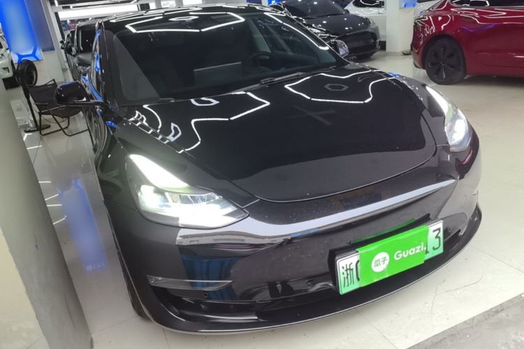 Used Tesla Model 3 2022 Performance High-Performance All-Wheel-Drive Version Front Right 45 Deg