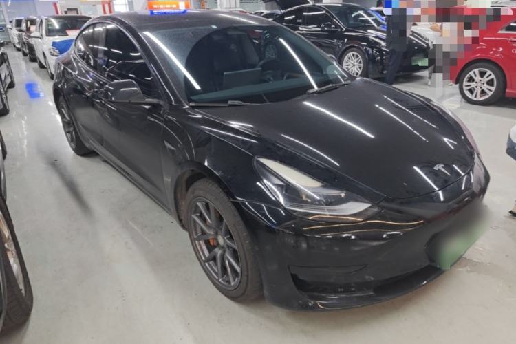 Used Tesla Model 3 2022 Rear-Wheel-Drive Version Front Right 45 Deg