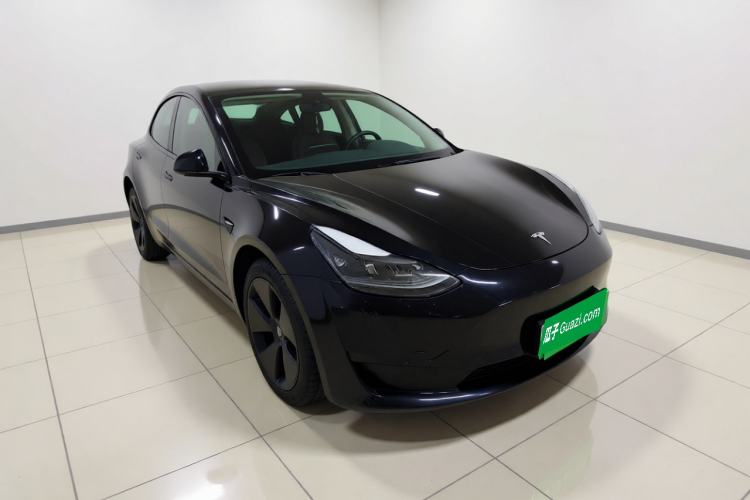 Used Tesla Model 3 2022 Rear-Wheel-Drive Version Front Right 45 Deg