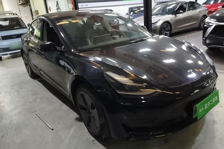 Used Tesla Model 3 2022 Rear-Wheel-Drive Version Front Right 45 Deg